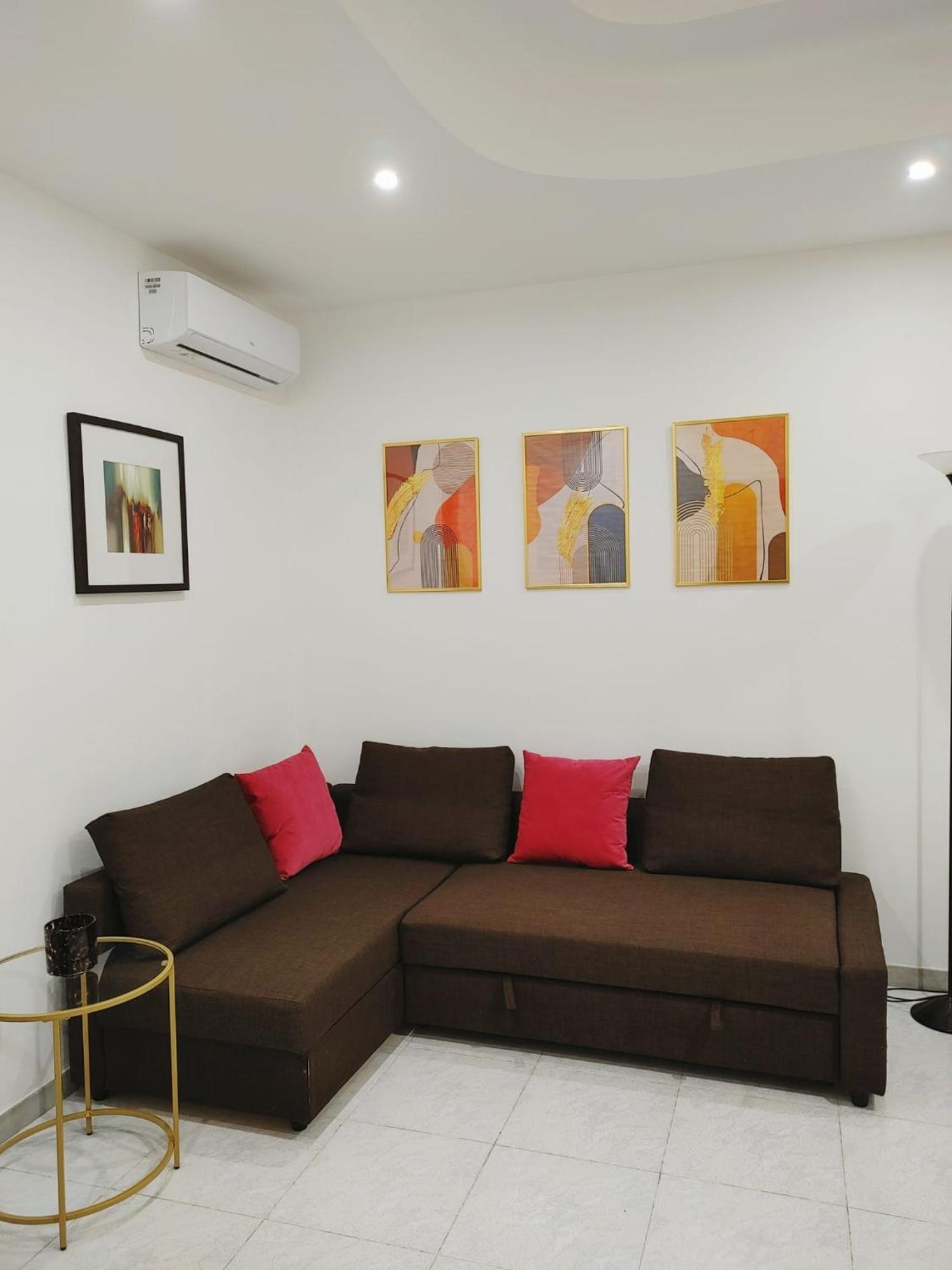 Mazzini Apartment - The V Collection Турате Екстер'єр фото